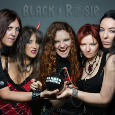 pressefoto_blackrosie02_th